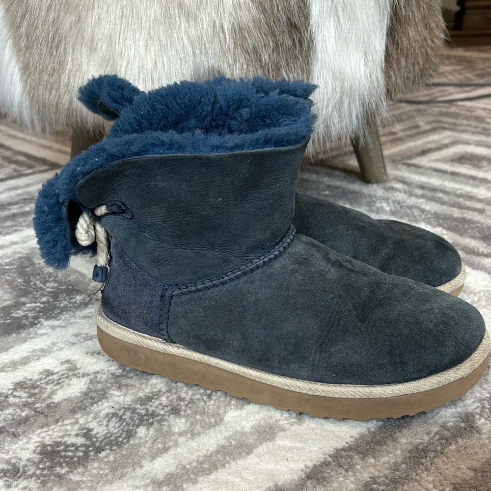 UGG Selene boots B188 Size 7 blue
